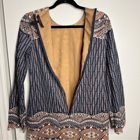 BCBG Maxazria - Alina Mini Shift Dress - Boho Long Bell Sleeves - XS - Picture 9 of 11